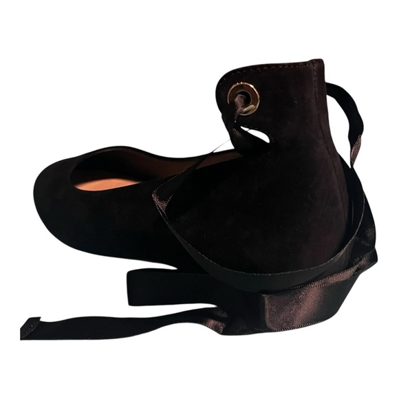 Lord & Taylor 424 Fifth Black Suede Penelope Ankle Strap Flat Shoes 6M Women’s - Picture 9 of 12